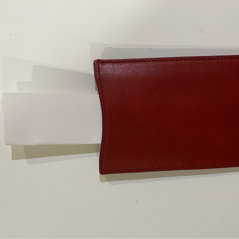Coach rest Red Leather Card Holder - Picture 5 of 5
